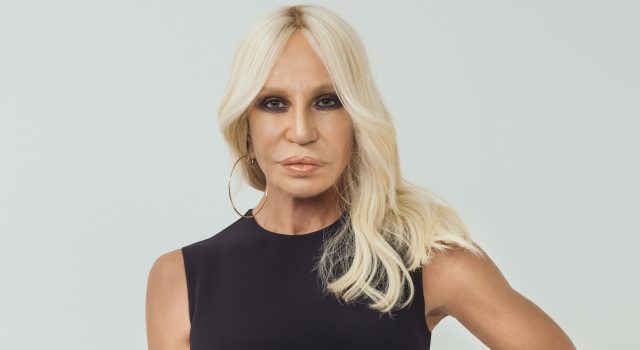 Donatella Versace acquista una casa sul Lago Maggiore Donatella Versace