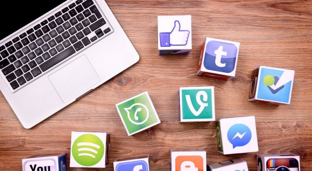 i social media