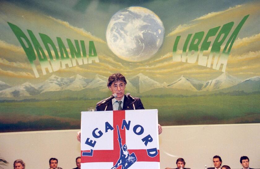 RIPRODUZIONE RISERVATA