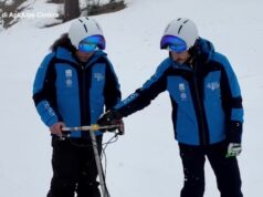 Per la prima volta al mondo paraplegico torna a sciare in posizione eretta