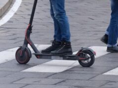 Scontro auto-monopattino, feriti due bambini di 10 anni