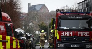 Ambulanze di un ente ebraico a fuoco a Londra, per polizia è ‘atto antisemita’