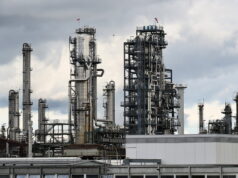 Il prezzo del petrolio torna a salire (+0,22%) dopo la mancata tregua