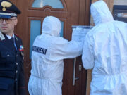 Accoltella i genitori e il fratello di 16 anni a Fano