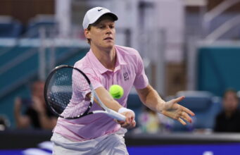 Tennis: Montecarlo al via, Sinner insegue Alcaraz