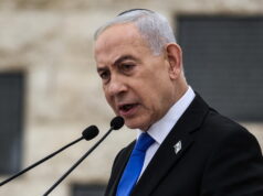 Netanyahu torna in aula a sei anni dall’inizio del processo per corruzione e frode