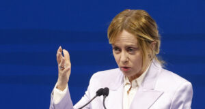 Effetto Comunali su FdI, ma Vannacci fa la differenza per la destra