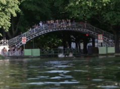 Parigi nella morsa del caldo, bagni nel Saint-Martin nonostante i divieti