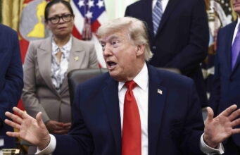 Iran, Trump: ‘C’è l’intesa, verso la firma nel weekend in Europa’