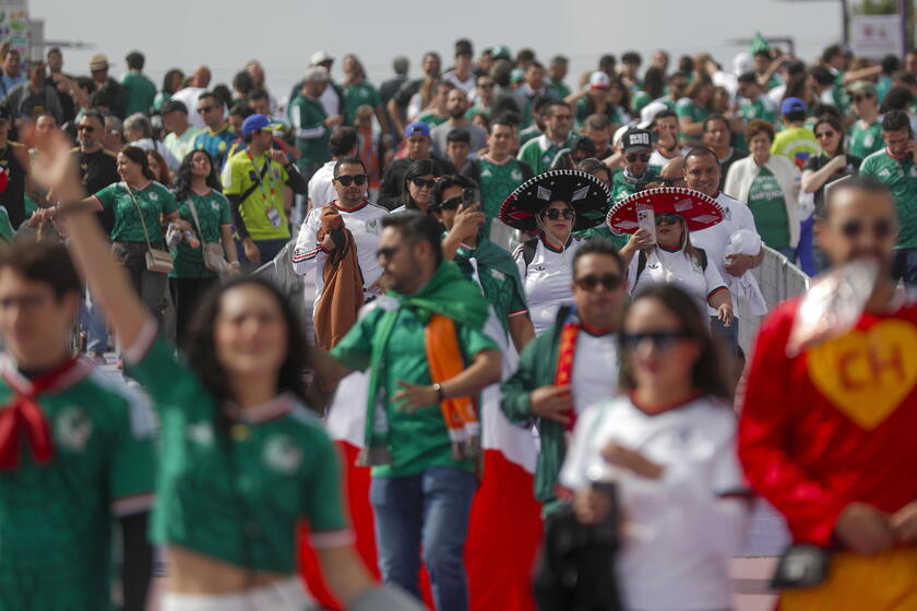 La festa dei i tifosi verso lo stadio Azteca