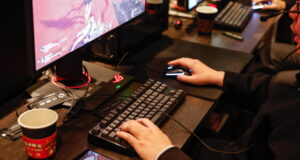 L’IA si è presa Internet, i bot generano più traffico web dell’uomo