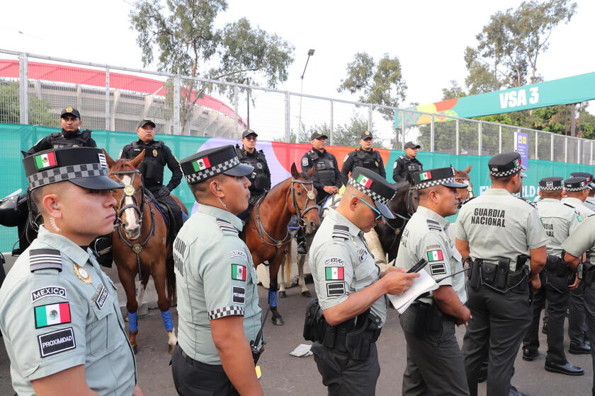 La festa dei i tifosi verso lo stadio Azteca