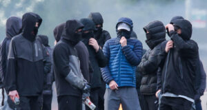 Accoltellamento shock di un rifugiato, disordini a Belfast
