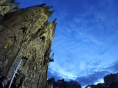 Il Papa nella Sagrada Familia: ‘I cristiani non possono fare la guerra’