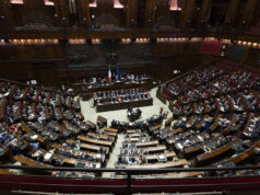 Meloni alla Camera in vista del Consiglio europeo