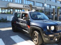 17enne uccide la zia e lancia il cadavere nel fiume