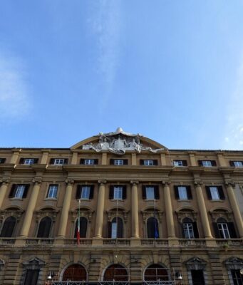 Accordo raggiunto per il contratto dei ministeri, 160 euro medi di aumento