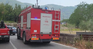 Schianto con una jeep, muore a dieci anni su una minimoto