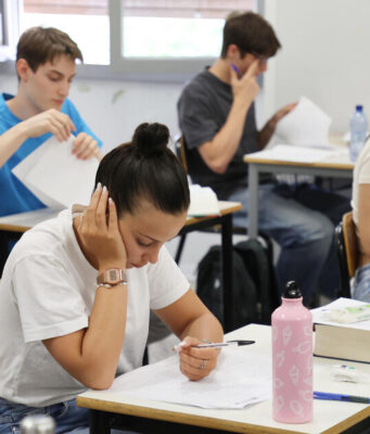 Maturità: esami al via, prima prova scritta per 527.747