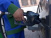 La benzina sale ancora, in autostrada oltre i 2 euro