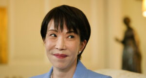 Scoppia il caso in Giappone sulle notti insonni della premier Takaichi, tra lavoro e faccende domestiche