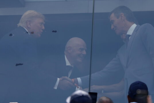 Mondiali: stretta di mano fra Donald Trump e Pedro Sanchez