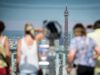 Parigi tocca i 35 gradi, chiudono in anticipo Tour Eiffel, Louvre e Museo d’Orsay