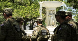 Trump all’attacco per il 4 luglio: ‘Identità minacciata, mai comunisti’