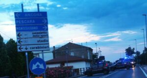 Scooter non si ferma all’alt dei carabinieri, un morto dopo l’inseguimento