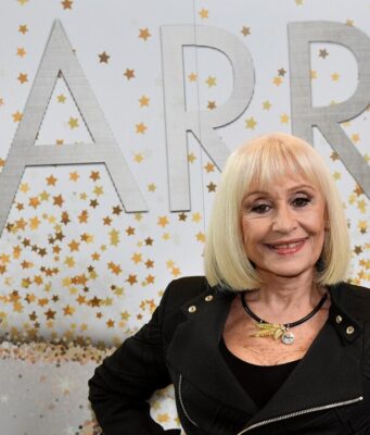 Cinque anni senza Raffaella Carrà, omaggio in musica del coro Le Dolci note