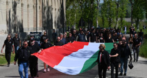 Niente saluti romani né corteo, ricorrenza sottotono a Predappio per Mussolini