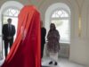 Whoopi Goldberg svela la sua Medusa al museo di Jago