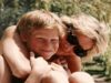 ‘I figli vanno abbracciati’, il principe Harry rivendica il modello di Diana