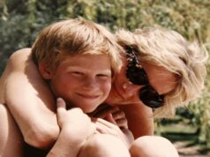 ‘I figli vanno abbracciati’, il principe Harry rivendica il modello di Diana