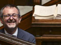 Le chat di Delmastro al vaglio della Giunta